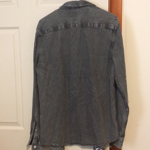 Gray Denim Men’s Button down (ASOS) - Picture 7 of 7
